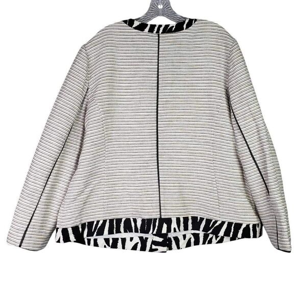 Chicos Women's Blazer Size 4 US XXL Black White Striped Animal Stretch - Picture 3 of 10
